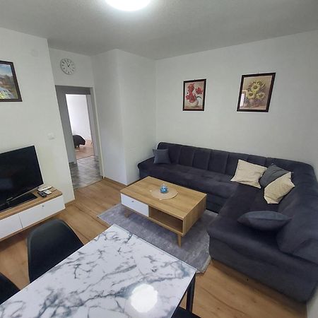 Apartman "Medeni" Bihać Buitenkant foto