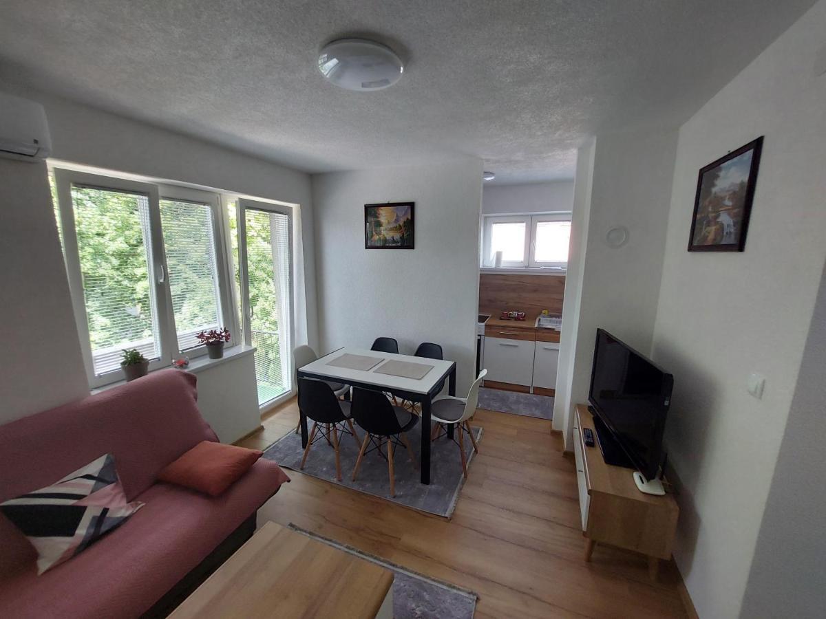 Apartman "Medeni" Bihać Buitenkant foto