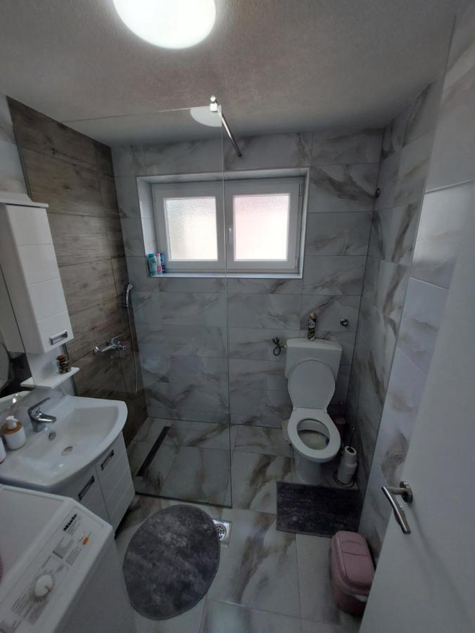 Apartman "Medeni" Bihać Buitenkant foto