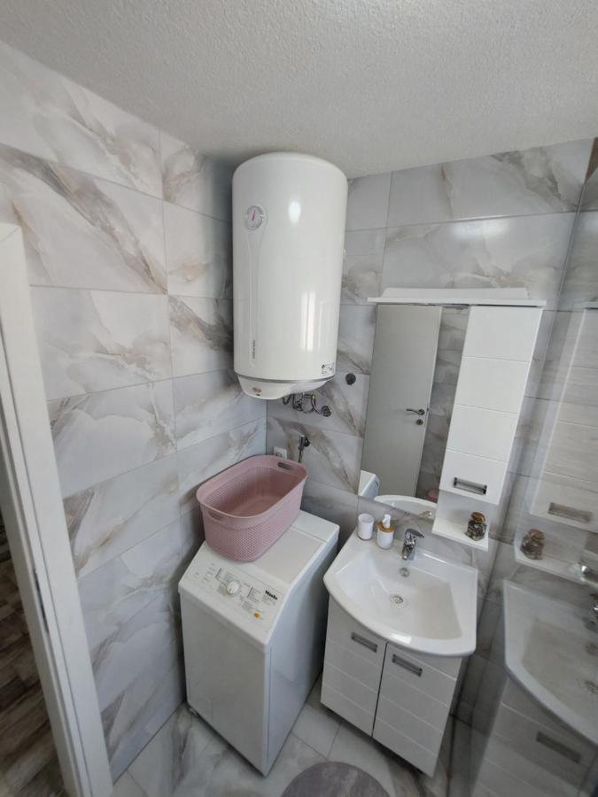 Apartman "Medeni" Bihać Buitenkant foto